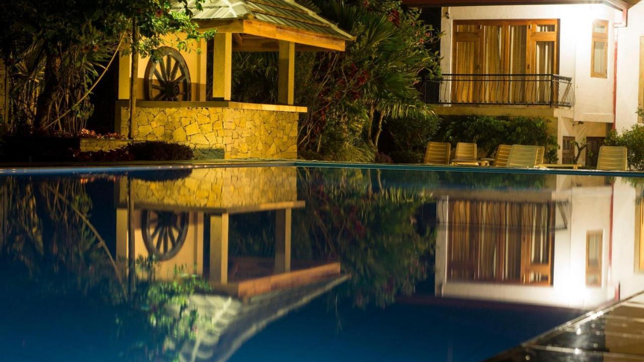 Elegant Hotel Kandy Ngoại thất bức ảnh