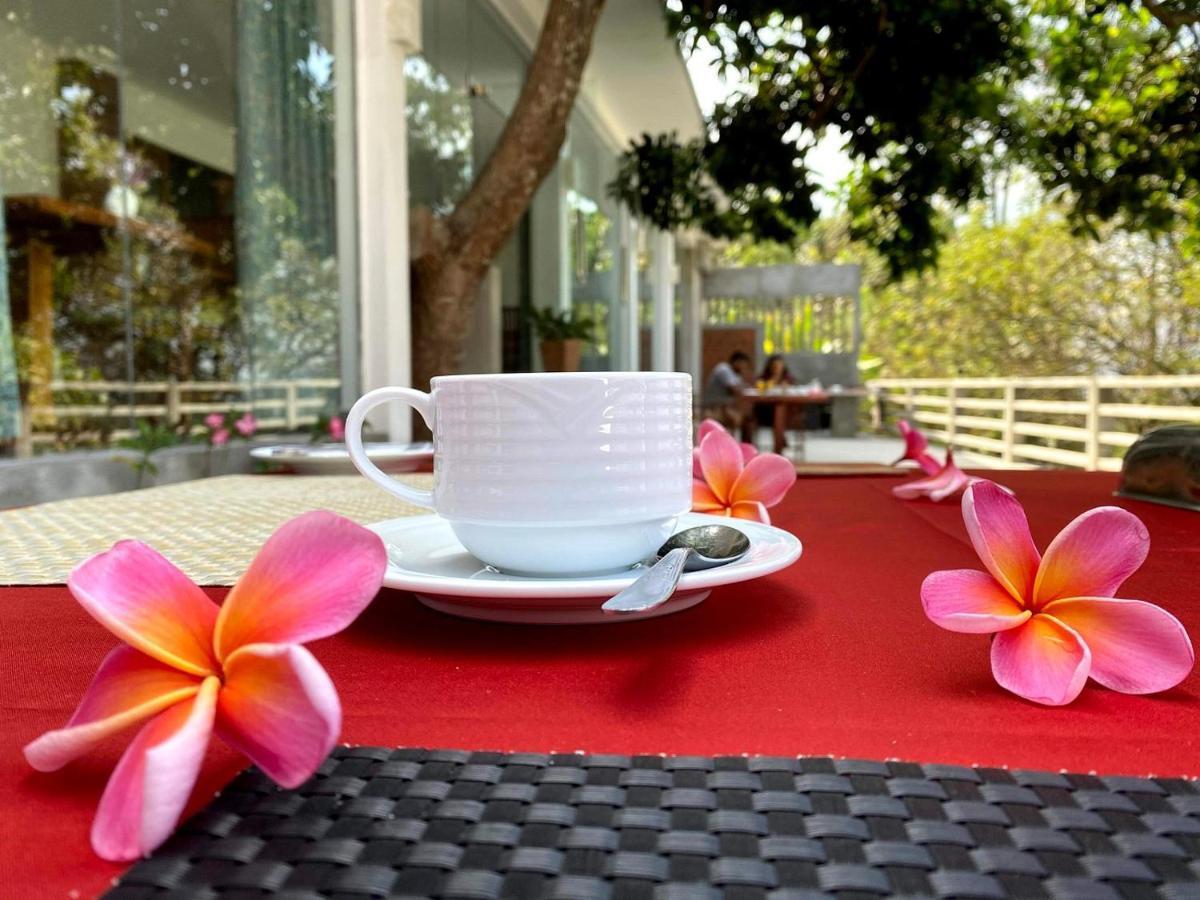 Elegant Hotel Kandy Ngoại thất bức ảnh